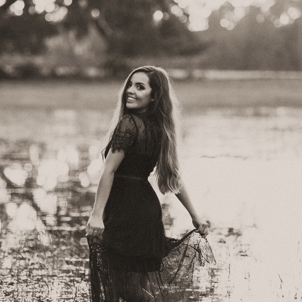 Meet your Posher, Leanna